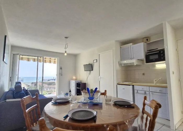 Apartamento - Vue - Proximite Et Parking Privatif *