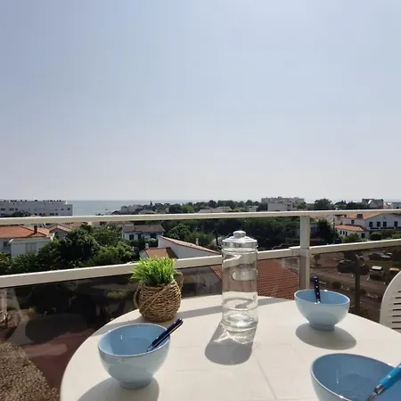 Apartment - Vue - Proximite Et Parking Privatif