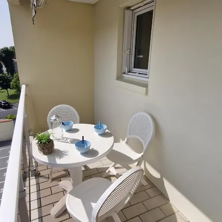 Apartment - Vue - Proximite Et Parking Privatif Royan