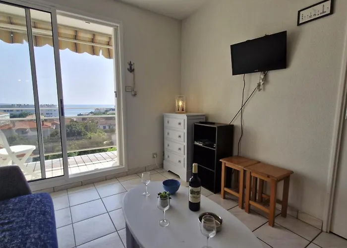 Apartment - Vue - Proximite Et Parking Privatif *