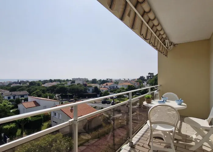 Apartment - Vue - Proximite Et Parking Privatif Royan